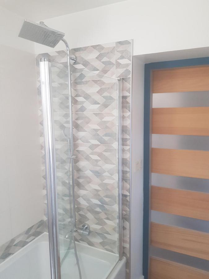 Joli Appartement 50 M2 Classe 3 Etoiles Avec Terrasse Et Jardin La Rochelle  Exteriör bild